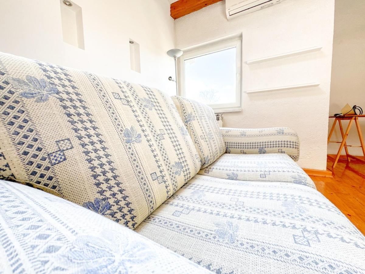 Apartment Wood & Light Loft - Private Parking Sarajevo