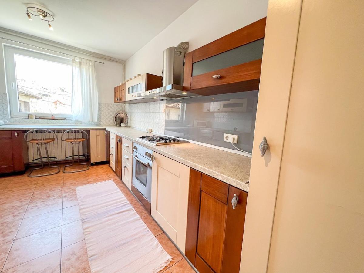 Wood & Light Loft - Private Parking